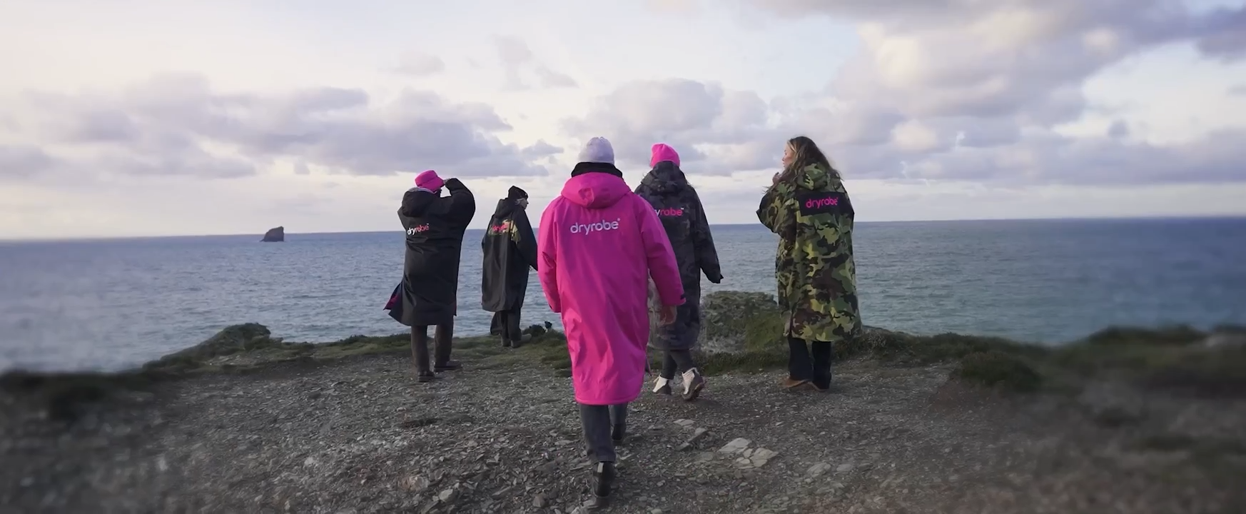 Dryrobe: The Ultimate Changing Robe for Swimmers, Surfers, and Athletes ...
